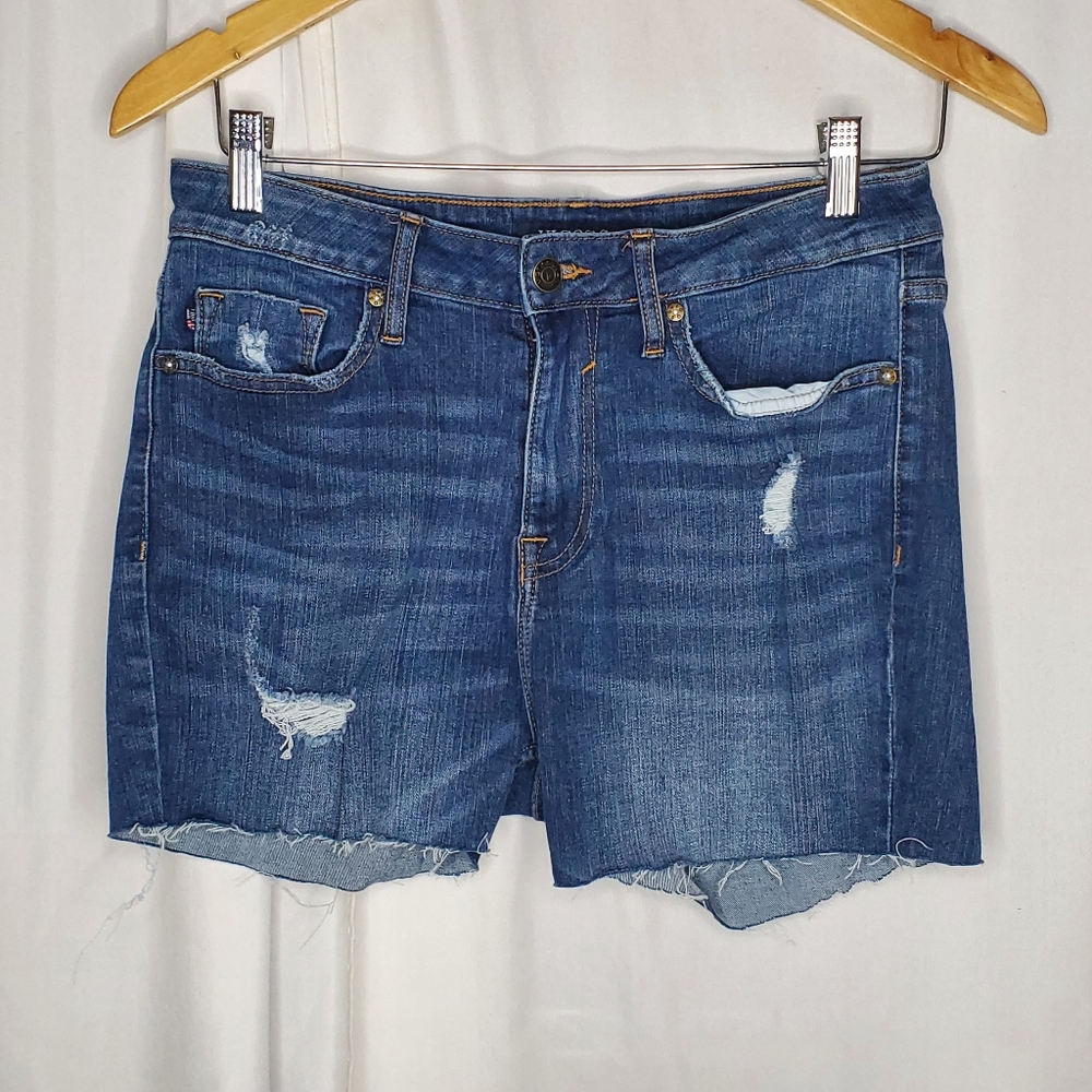 ♤ Vigoss Stevie Crop Straight Cutoff Shorts Size 28